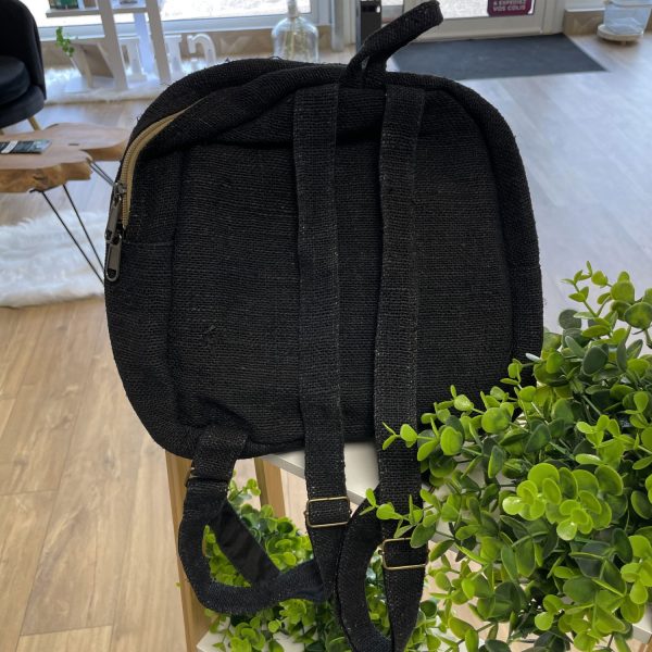 Mini sac à dos en chanvre noir (vue de dos)