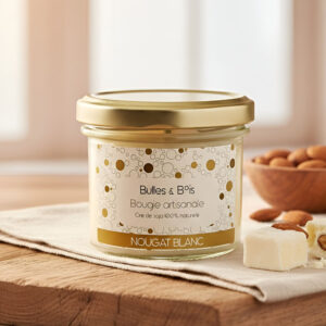 Bougie parfumée nougat blanc, fabriquée artisanalement par Bulles et Bois au Touvet.